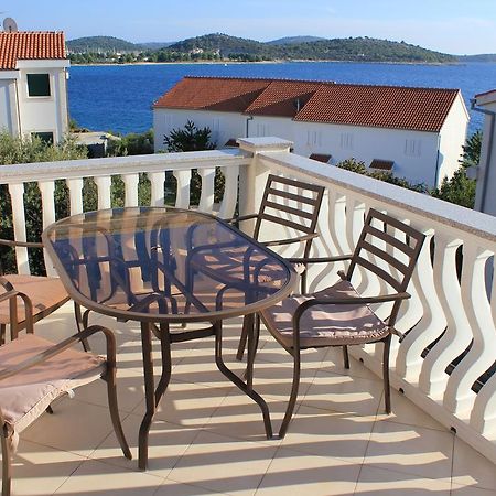 Apartments 4 Dolphins Rogoznica  Δωμάτιο φωτογραφία