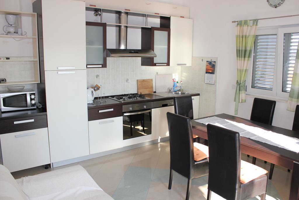 Apartments 4 Dolphins Rogoznica  Δωμάτιο φωτογραφία